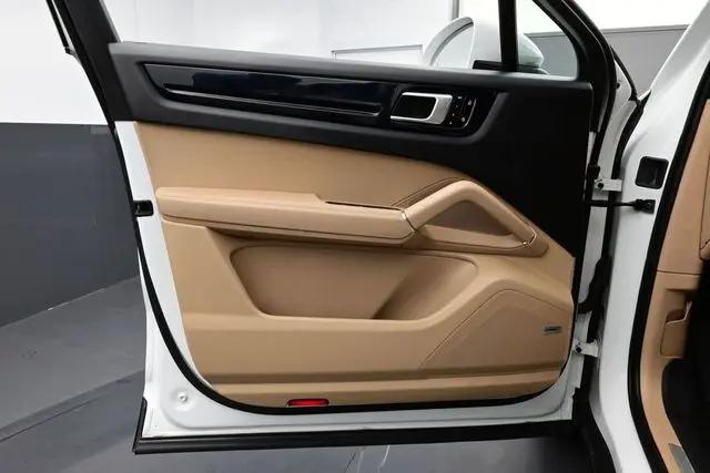 2021 Porsche Cayenne Cayenne