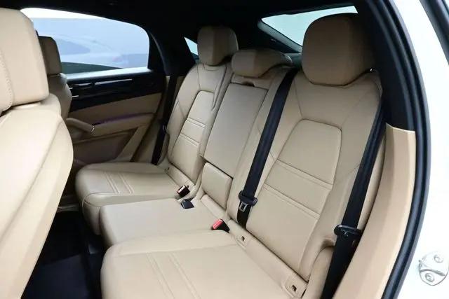 2021 Porsche Cayenne Cayenne