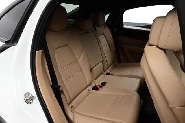 2021 Porsche Cayenne Cayenne