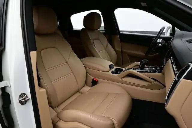 2021 Porsche Cayenne Cayenne