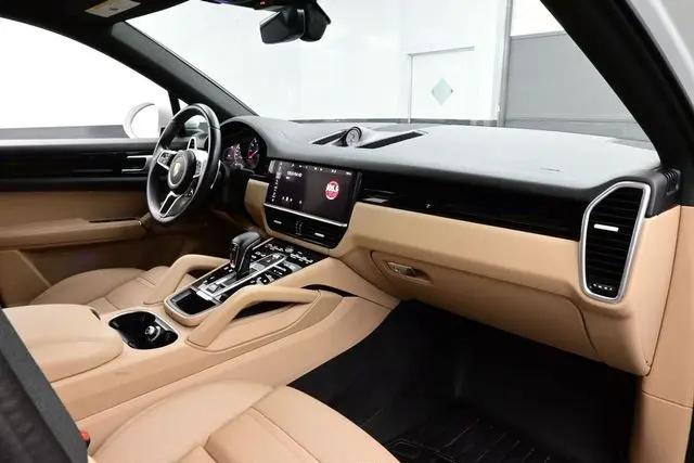 2021 Porsche Cayenne Cayenne