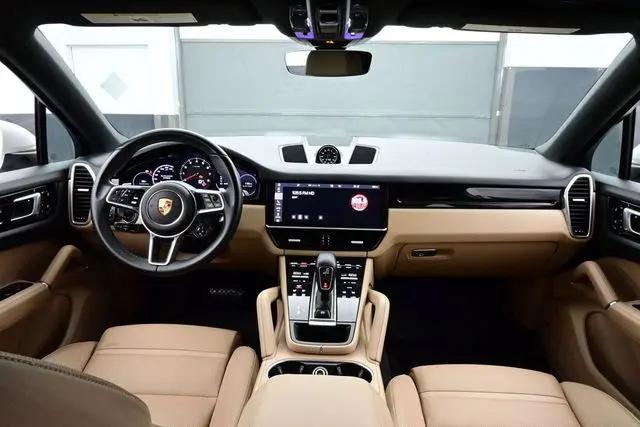 2021 Porsche Cayenne Cayenne