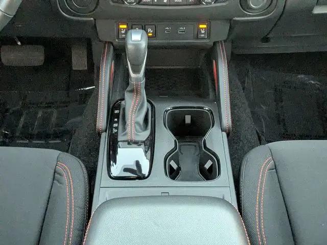 2025 Nissan Frontier Crew Cab PRO-X 4x2