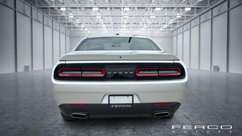 2020 Dodge Challenger SXT