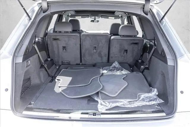 2026 Audi Q7 Premium Plus 45 TFSI quattro tiptronic