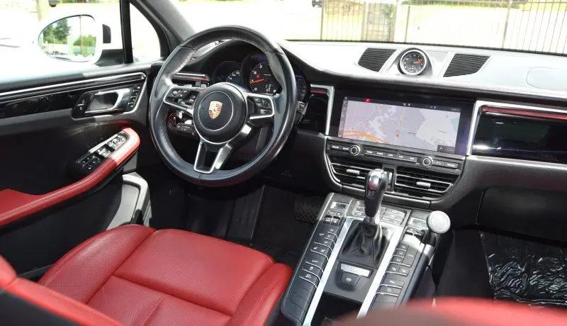 2019 Porsche Macan Macan