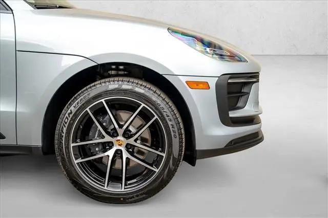 2026 Porsche Macan T
