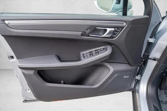 2026 Porsche Macan T