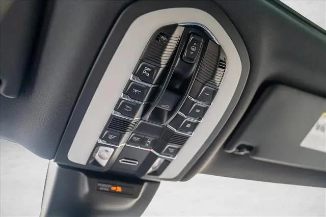 2026 Porsche Macan T