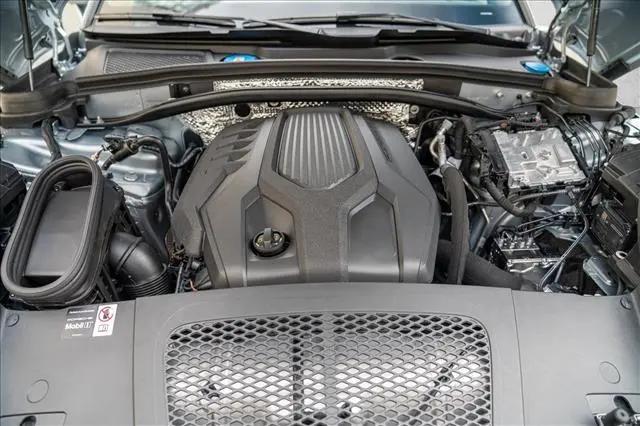 2026 Porsche Macan T