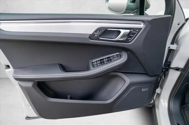 2026 Porsche Macan T