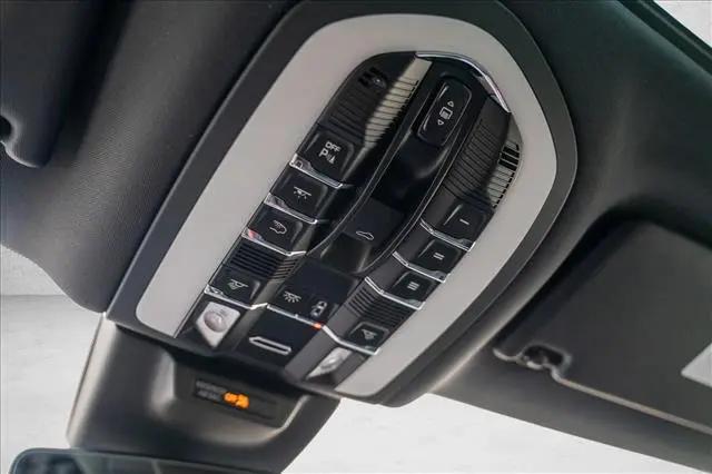 2026 Porsche Macan T