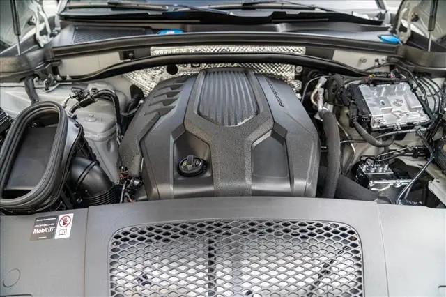 2026 Porsche Macan T