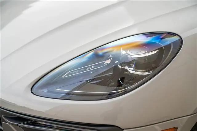2026 Porsche Macan T