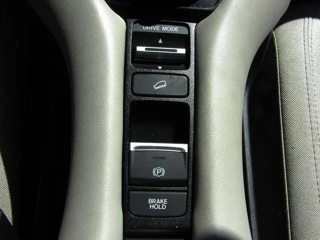 2025 Honda HR-V AWD LX