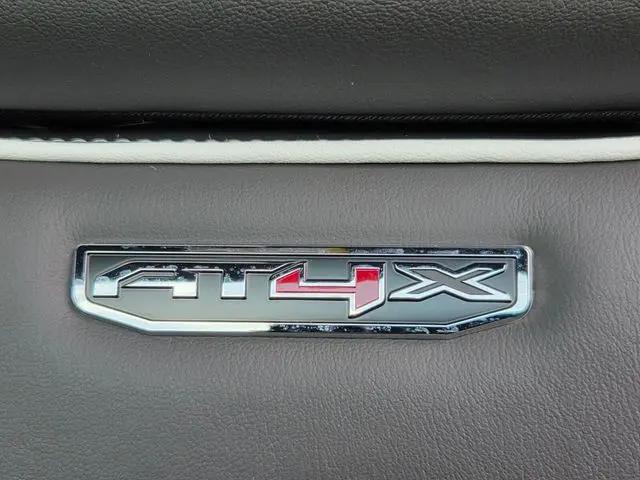 2026 GMC Sierra 2500HD Crew Cab, Standard Bed, AT4X, 4WD