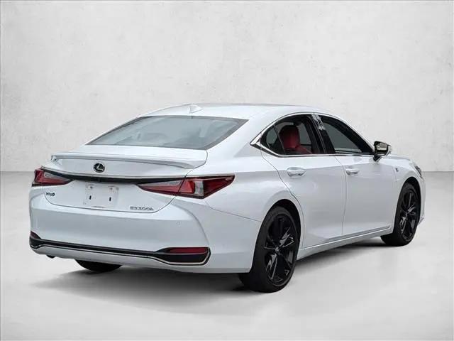 2024 Lexus ES 300h F SPORT Handling