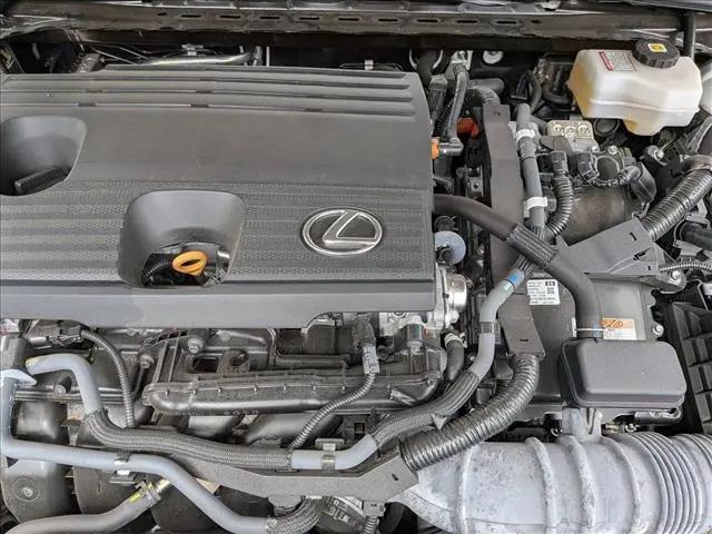 2024 Lexus ES 300h F SPORT Handling