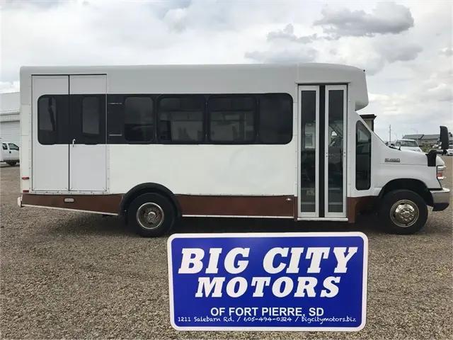 2012 Ford E-450 Cutaway E-450 for sale in Sioux Falls, SD