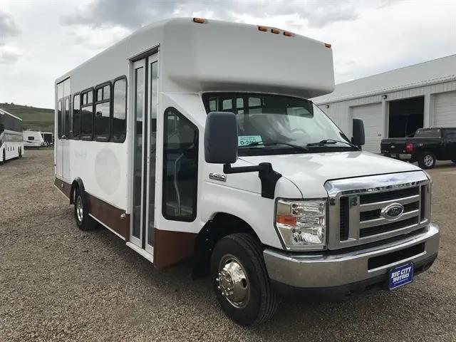 2012 Ford E-450 Cutaway E-450