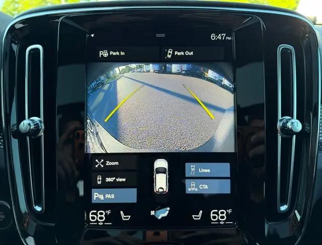 2021 Volvo XC40 T5 R-Design