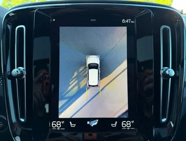 2021 Volvo XC40 T5 R-Design