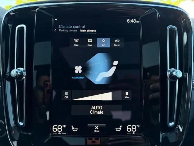 2021 Volvo XC40 T5 R-Design