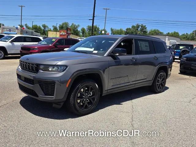 2026 Jeep Grand Cherokee L Altitude 4x2