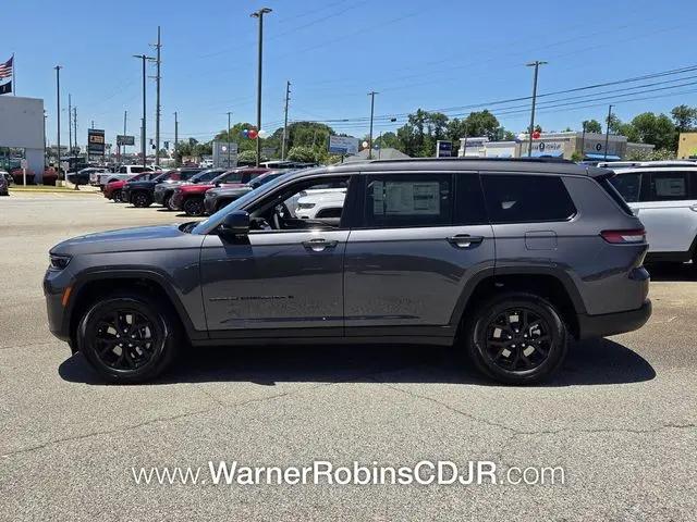 2026 Jeep Grand Cherokee L Altitude 4x2