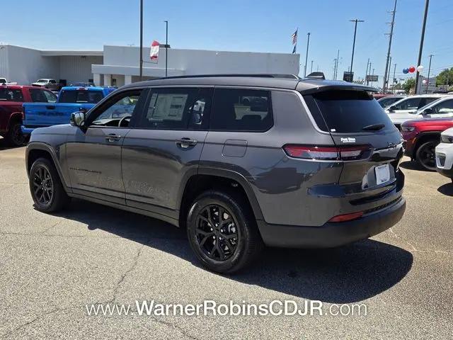 2026 Jeep Grand Cherokee L Altitude 4x2