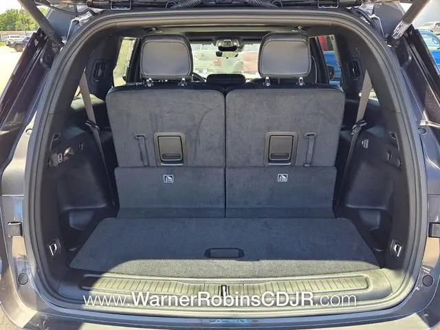 2026 Jeep Grand Cherokee L Altitude 4x2