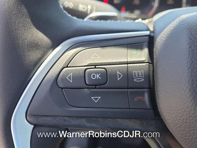 2026 Jeep Grand Cherokee L Altitude 4x2