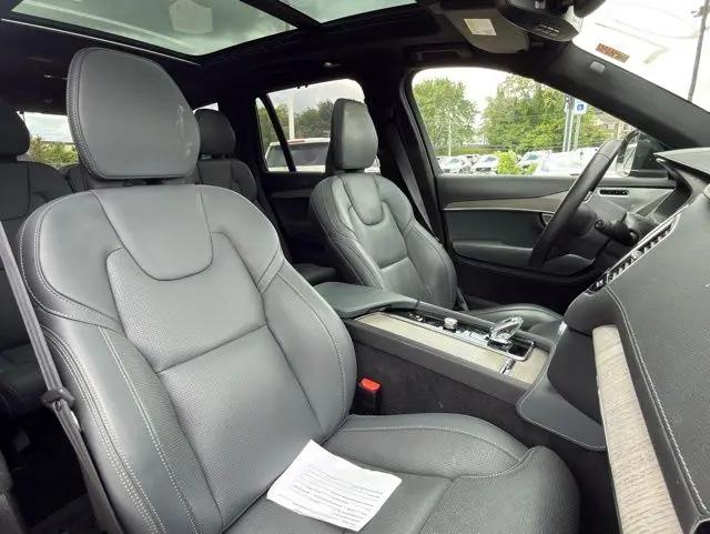 2024 Volvo XC90 Recharge T8 Ultimate Bright Theme 7-Seater