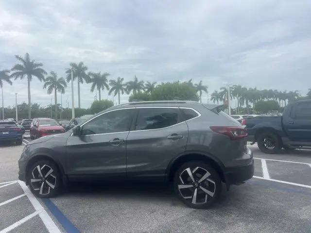 2022 Nissan Rogue Sport SL FWD Xtronic CVT