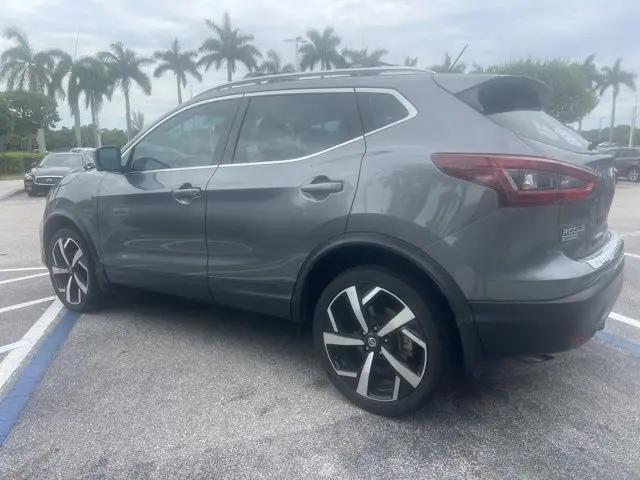 2022 Nissan Rogue Sport SL FWD Xtronic CVT