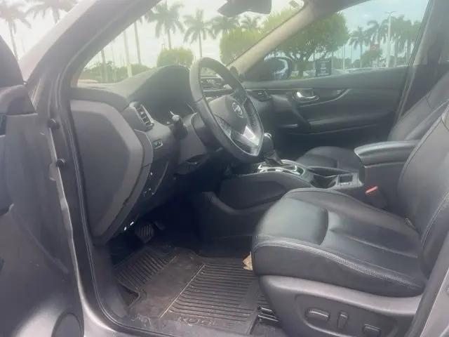 2022 Nissan Rogue Sport SL FWD Xtronic CVT