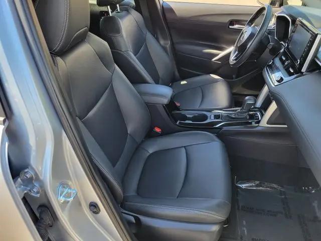 2022 Toyota Corolla Cross XLE