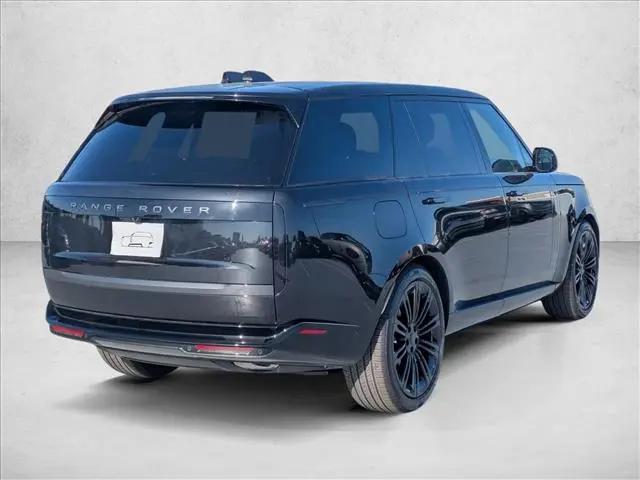 2026 Land Rover Range Rover P400 SE 7 Seat