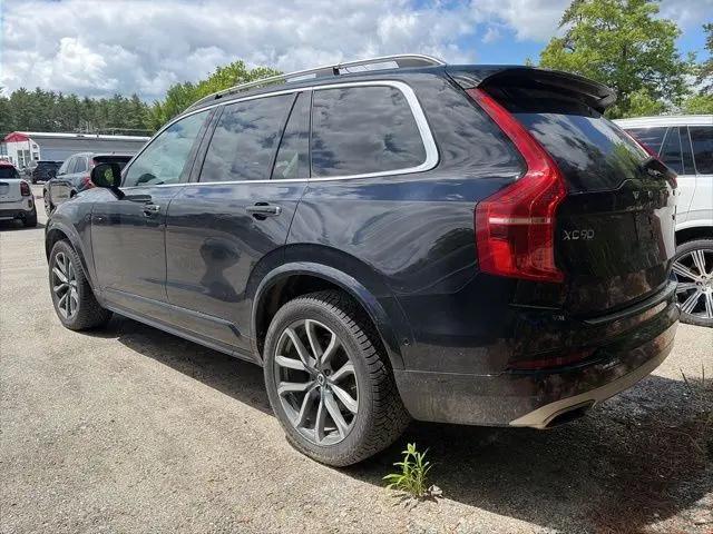 2019 Volvo XC90 T6 Momentum