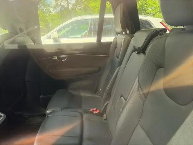 2019 Volvo XC90 T6 Momentum