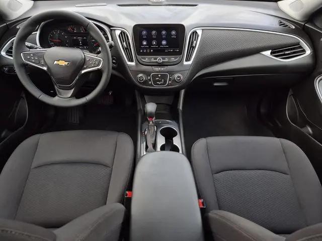 2023 Chevrolet Malibu FWD RS