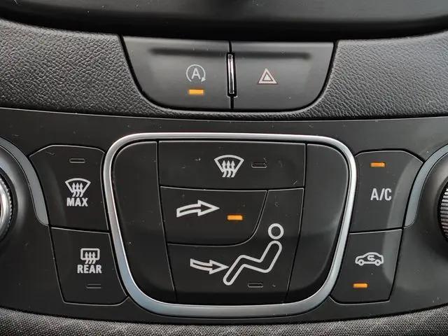 2023 Chevrolet Malibu FWD RS