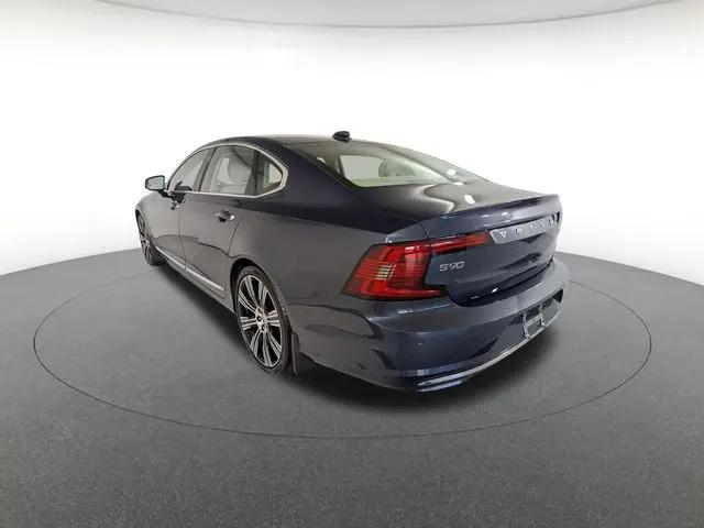 2022 Volvo S90 B6 Inscription