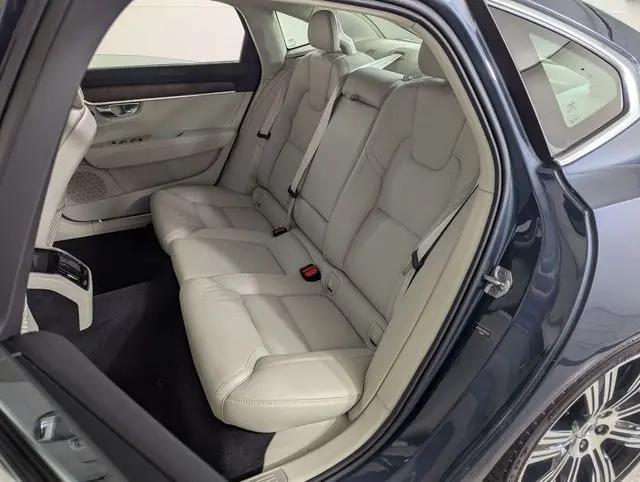 2022 Volvo S90 B6 Inscription