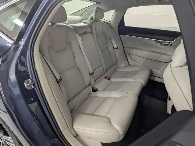 2022 Volvo S90 B6 Inscription