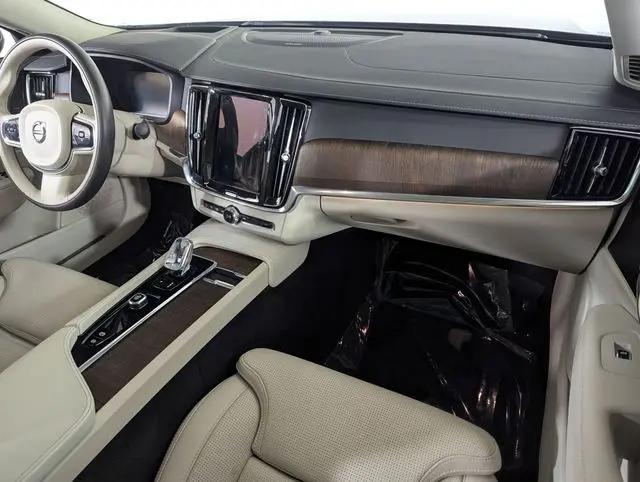 2022 Volvo S90 B6 Inscription