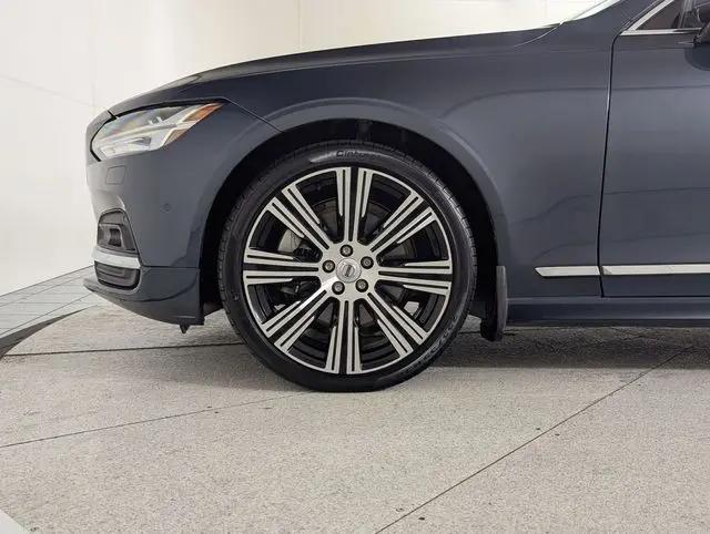 2022 Volvo S90 B6 Inscription