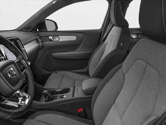2026 Volvo XC40 Ultra, B5 AWD Gas (mild hybrid), Dark