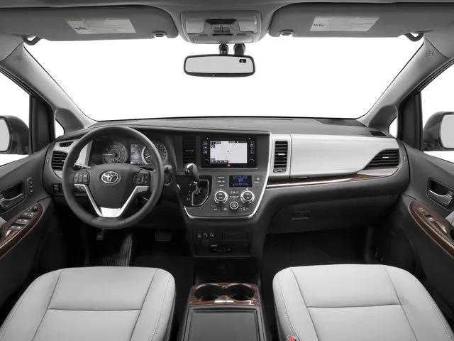 2017 Toyota Sienna XLE 7 Passenger