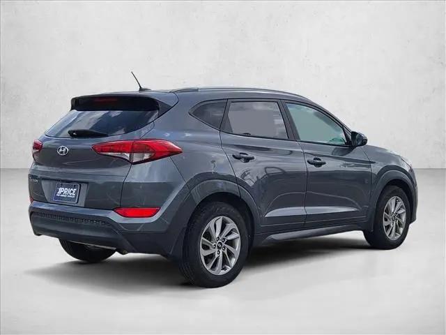 2016 Hyundai Tucson SE